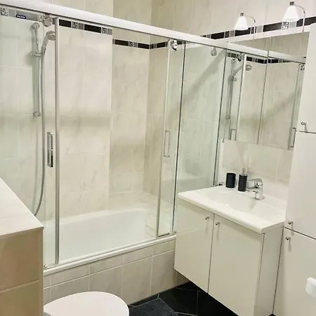 Apartment Cosy One Bedroom Flat In Center With Terrace And Parking Luxembourg