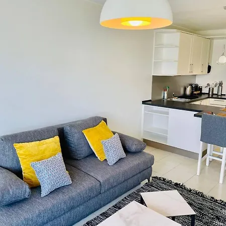 Cosy One Bedroom Flat In Center With Terrace And Parking